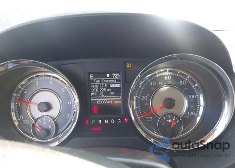 2015 Chrysler Town & Country Touring-L из США, поврежденный, VIN 2C4RC1CGXFR676984